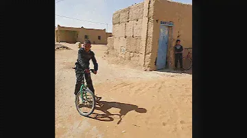 A Kid in the Desert with Porto Shirt!