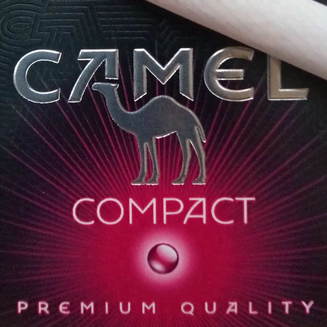 Наклейка "Camel Compact"