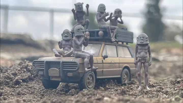 Mini GT 1982 Range Rover Camel Trophy Papua New Guinea set #minigt #rangerover #cameltrophy